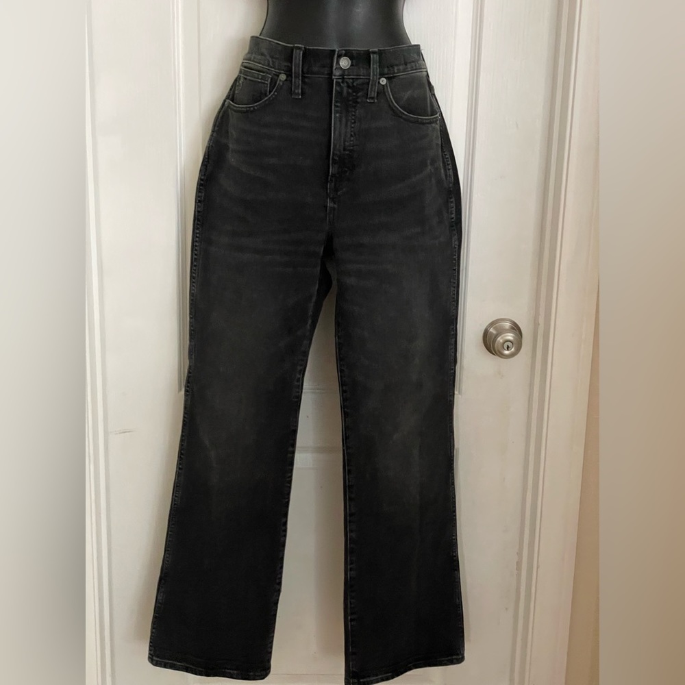 Madewell ‘90s Hogj-Rise Bootcut Jeans in Lindale Wash. Size 29. NWOT